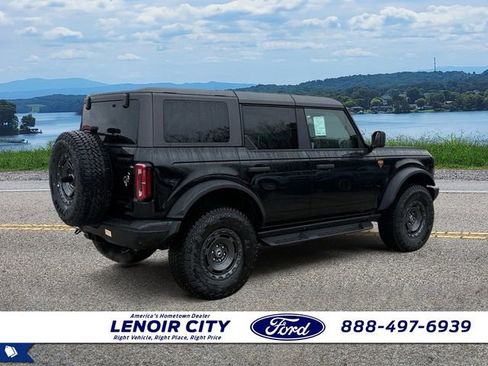 New 2025 Ford Bronco Badlands w/ Sasquatch Package image 3