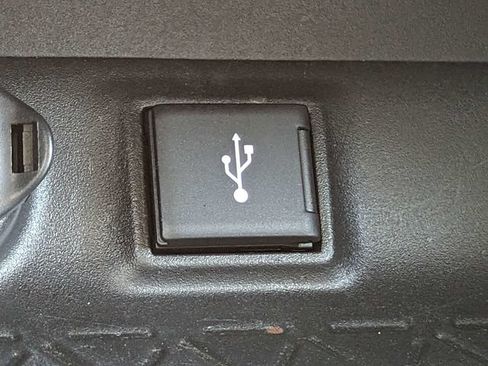 Used 2021 Toyota RAV4 LE w/ Carpet Mat Package (TMS) FWD image 22