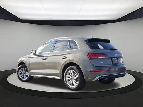 Certified 2023 Audi Q5 2.0T Premium w/ Convenience Package image 5