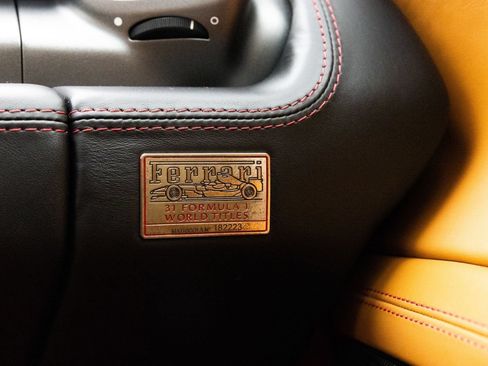 Used 2011 Ferrari 458 Italia Coupe RWD image 47