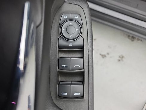 Used 2024 Chevrolet Equinox LT AWD/4WD image 20