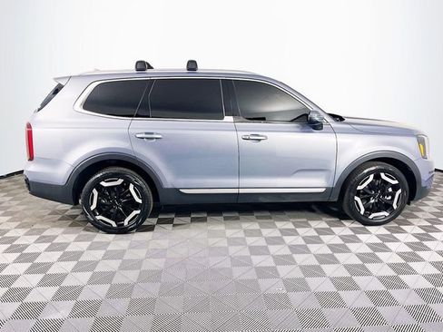 Used 2024 Kia Telluride S w/ S Sunroof Package image 8