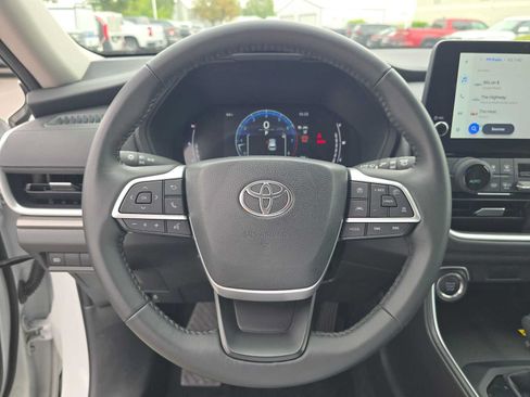 Used 2026 Toyota Grand Highlander FWD image 25