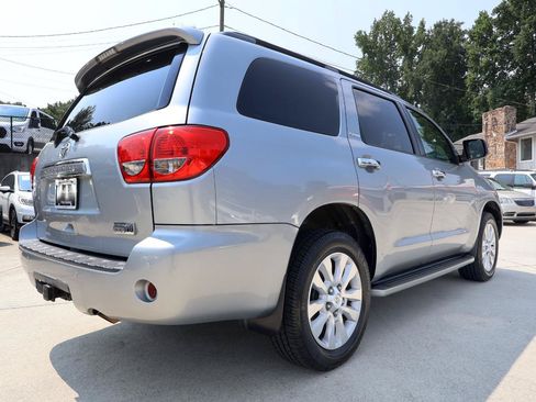 Used 2016 Toyota Sequoia Platinum RWD image 7