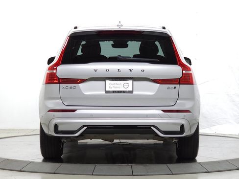 Certified 2025 Volvo XC60 B5 Plus AWD/4WD image 7