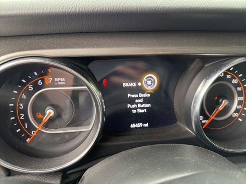 Used 2023 Jeep Gladiator Overland image 12