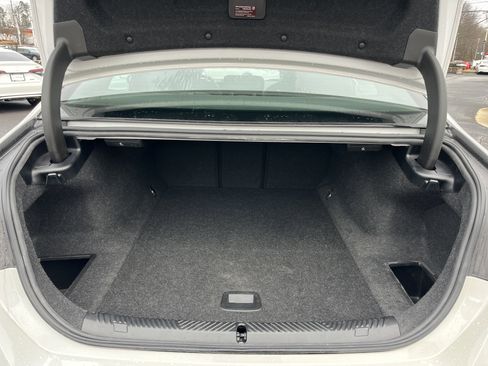 Used 2025 BMW i5 eDrive40i image 27