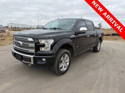 Used 2016 Ford F150 Platinum w/ Equipment Group 701A Luxury image 7