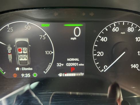 Used 2023 Honda CR-V Sport Touring image 2