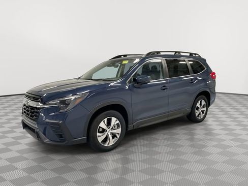 Used 2025 Subaru Ascent Premium image 6