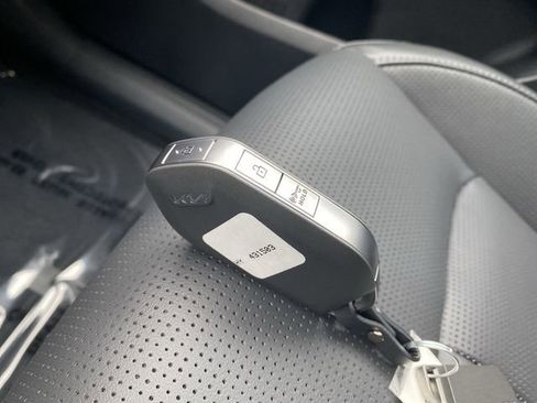 New 2026 Kia Sorento S image 31