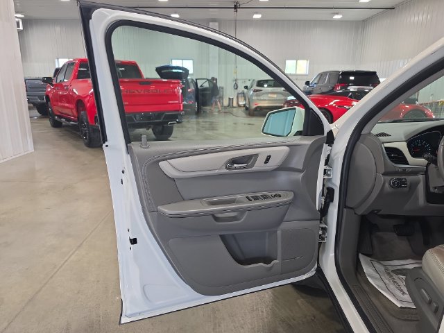 Used 2015 Chevrolet Traverse LT FWD image 22