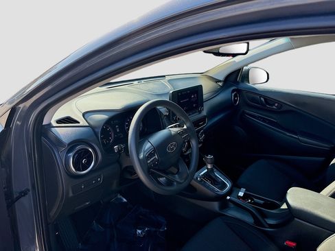 Used 2023 Hyundai Kona SEL image 7