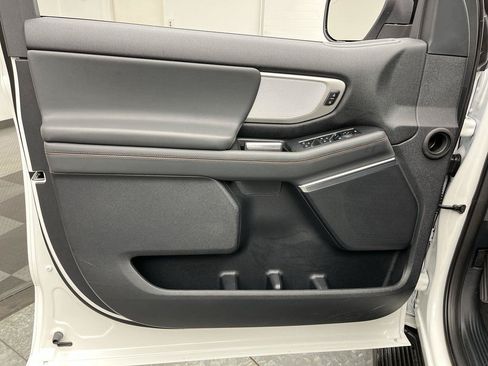 Used 2025 Ford Expedition Max Active AWD/4WD image 7
