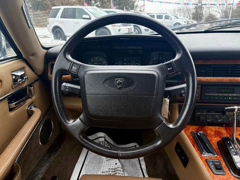Used 1990 Jaguar XJS V12 Coupe image 28