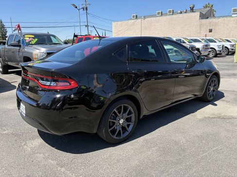 Used 2016 Dodge Dart SE w/ Convenience Group FWD image 2