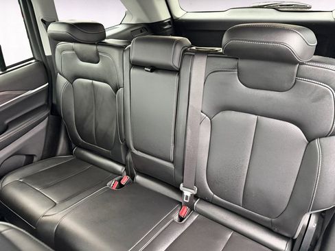 Used 2023 Jeep Grand Cherokee 4WD 4xe w/ Luxury Tech Group II image 13