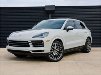 Certified 2022 Porsche Cayenne image 1