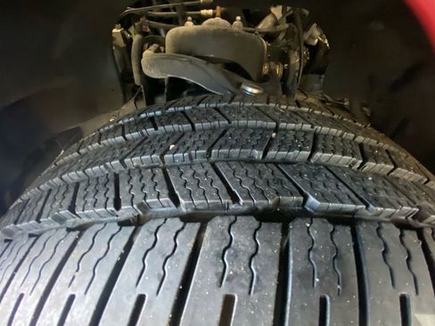 Used 2020 Ford F150 Lariat w/ Equipment Group 502A Luxury image 22