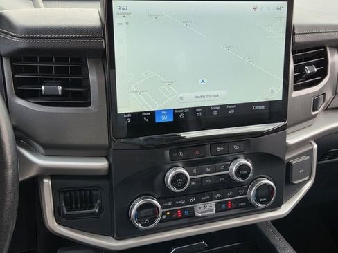 Used 2024 Ford Expedition Max XLT image 20