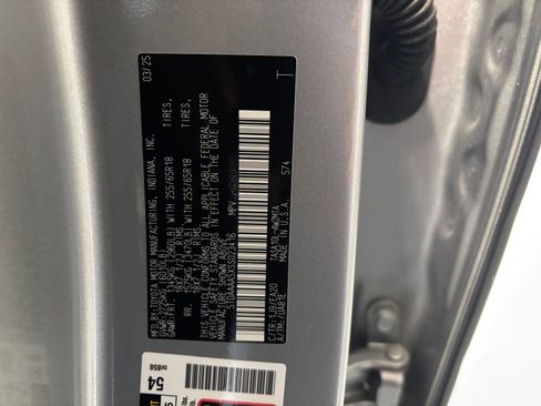 Used 2025 Toyota Grand Highlander XLE image 31