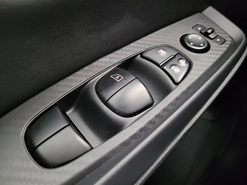 Used 2023 Nissan Sentra S image 27