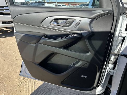 Certified 2021 Chevrolet Traverse Premier w/ Redline Edition FWD image 18