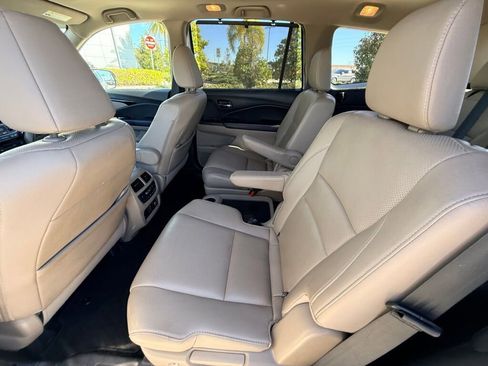 Used 2020 Honda Pilot Elite image 19