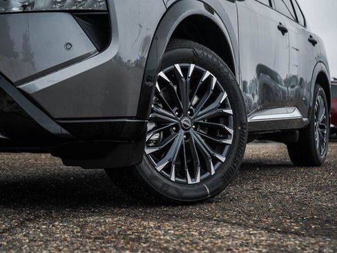 New 2026 Nissan Rogue Platinum image 6