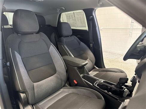 Used 2023 Chevrolet TrailBlazer LT image 13