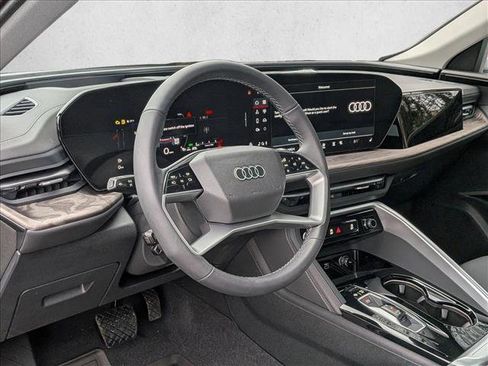 New 2025 Audi Q5 Premium Plus image 3