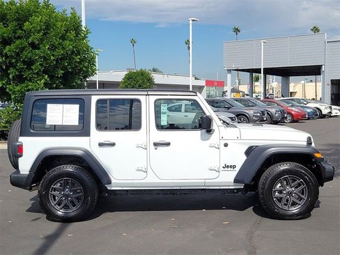Used 2024 Jeep Wrangler Sport S image 31