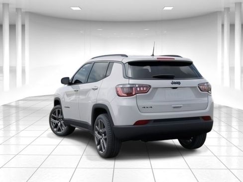 New 2026 Jeep Compass Latitude image 3