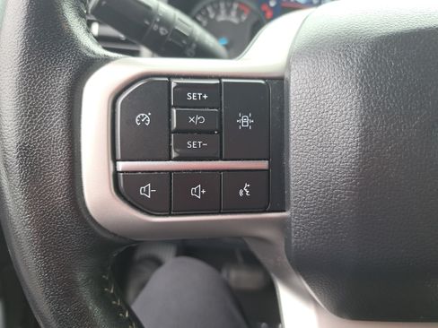 Used 2024 Ford Expedition XLT AWD/4WD image 18