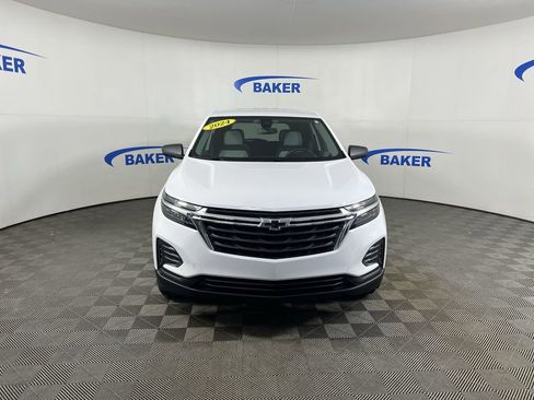 Used 2024 Chevrolet Equinox LS w/ LS Convenience Package image 3