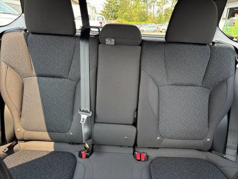 Certified 2025 Subaru Forester Premium AWD/4WD image 22