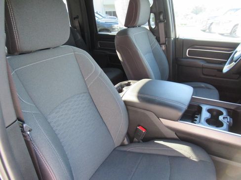 Used 2025 RAM 2500 Big Horn AWD/4WD image 9