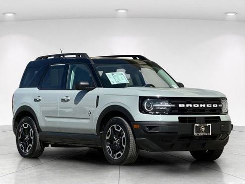 Used 2022 Ford Bronco Sport Outer Banks w/ Tech Package AWD/4WD image 8