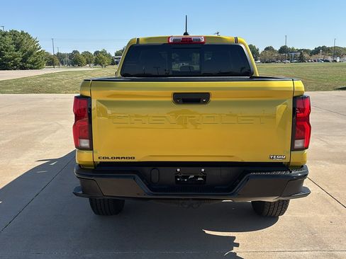 Used 2023 Chevrolet Colorado Z71 w/ Z71 Convenience Package 2 image 8