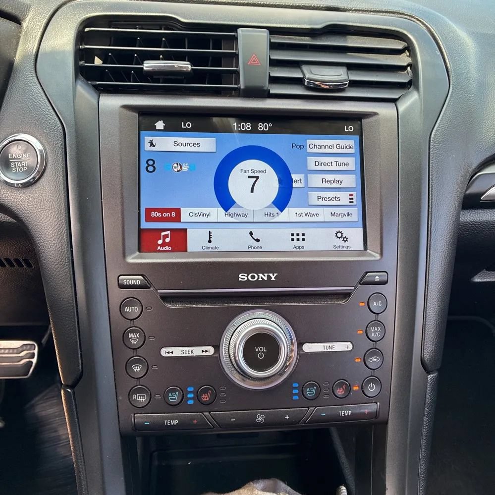 Used 2017 Ford Fusion Titanium FWD image 14
