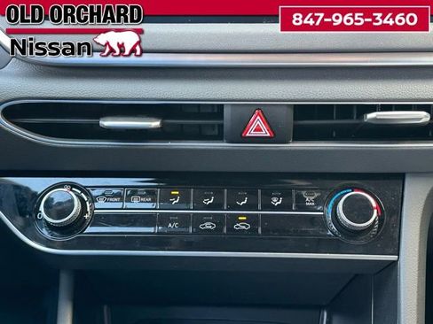 Used 2023 Hyundai Sonata SE image 17