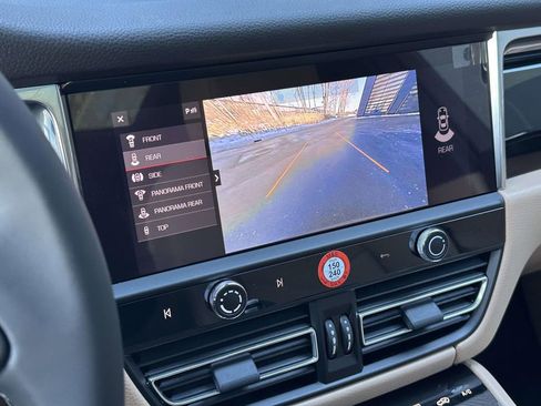 New 2026 Porsche Macan image 25