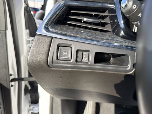 Certified 2022 Cadillac XT5 Premium Luxury image 13