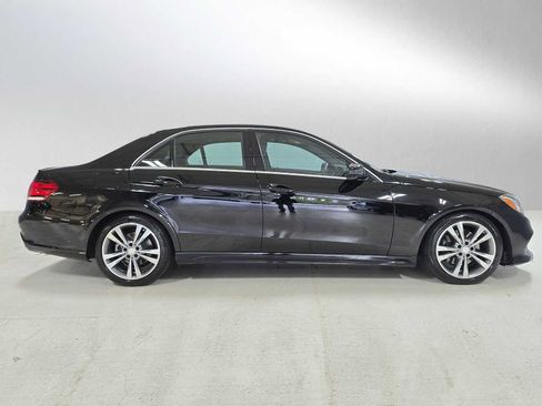 Used 2016 Mercedes-Benz E 350 4MATIC Sedan image 2