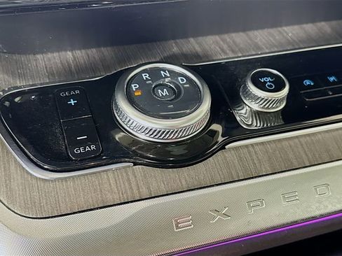 Certified 2025 Ford Expedition Max Platinum w/ Platinum Ultimate Package image 20