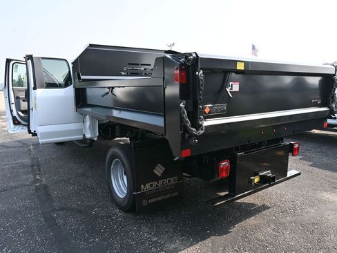 New 2025 Ford F350 XL w/ XL Chrome Package image 21