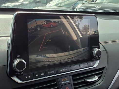 Used 2022 Nissan Altima 2.5 SR image 25