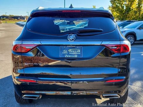 Used 2023 Buick Enclave Essence w/ Experience Buick Package image 5