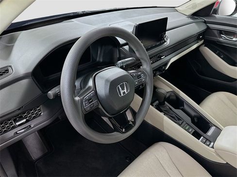 Used 2024 Honda Accord EX image 9