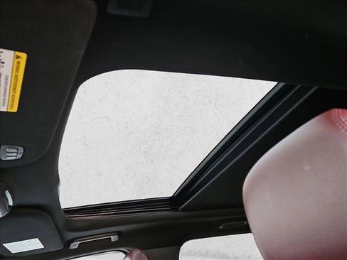 Used 2023 Ford Expedition Limited image 16